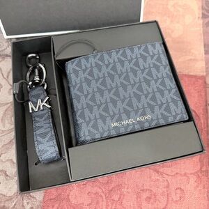 Michael Kors Blue Logo Wallet & Keychain Set